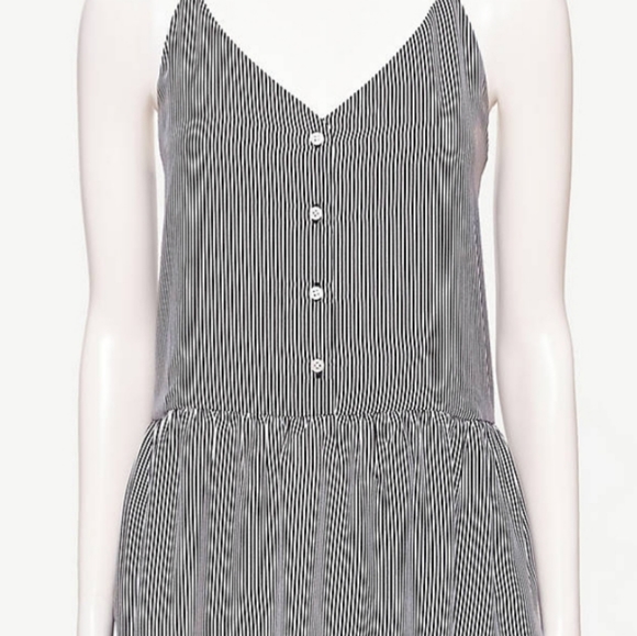 Botton Front - Picture 1 of 2